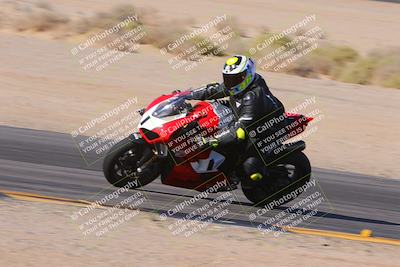 media/Dec-10-2023-SoCal Trackdays (Sun) [[0ce70f5433]]/Turn 9 Inside Set 2 (1115am)/